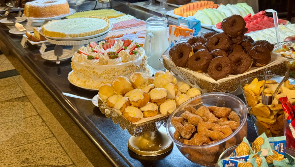 SJ Royal Participa do Breakfast Weekend com Menu Variado